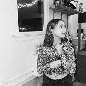 Meet your Posher, Ari